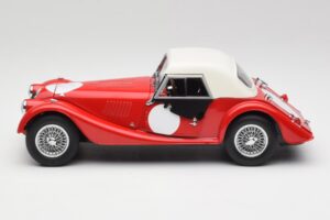 Morgan 4/4 Plus Competition Hardtop Piros Kyosho 1:18 08114R Fém – 4. kép a 8-ből