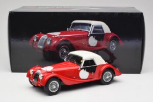 Morgan 4/4 Plus Competition Hardtop Piros Kyosho 1:18 08114R Fém – 8. kép a 8-ből