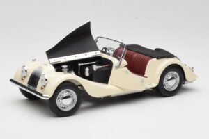 Morgan 4/4 Series II Fehér Kyosho 1:18 08111W Fém – 2. kép a 8-ből