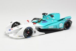 NIO 004 Team NIO #8 T. Dillmann Formula E Season 5 2019 Minichamps 1:18 114180008 Fém