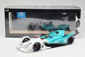 NIO 004 Team NIO #8 T. Dillmann Formula E Season 5 2019 Minichamps 1:18 114180008 Fém – 6. kép a 6-ből