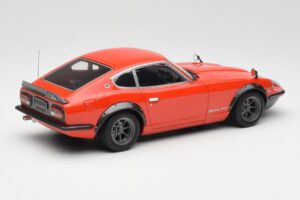 Nissan Fairlady 240ZG Piros Otto 1:18 OT457 Gyanta – 2. kép a 6-ből