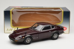 Nissan Fairlady 240Z-G S30 Bordó Kyosho 1:18 08212M Fém – 8. kép a 8-ből