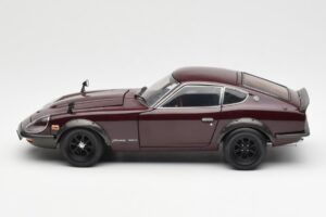 Nissan Fairlady 240ZG Barna Kyosho 1:18 08217M Fém – 4. kép a 8-ből