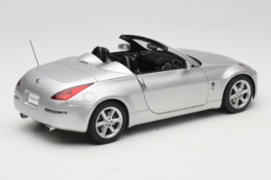 Nissan Fairlady Z Z33 Roadster Diamond Silver AUTOart 1:18 77376 Fém – 3. kép a 8-ből