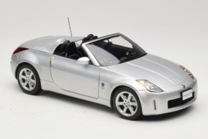 Nissan Fairlady Z Z33 Roadster Diamond Silver AUTOart 1:18 77376 Fém – 6. kép a 8-ből