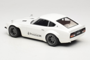 Nissan Fairlady Z Z34 Pandem Otto 1:18 OT1167 Gyanta – 5. kép a 6-ből