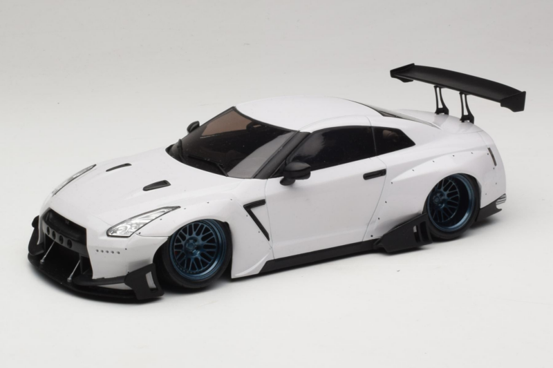 Nissan GT-R R35 Boost Wars 2 Fehér Jp Kraemo 1:18 KRAEMO001 Fém