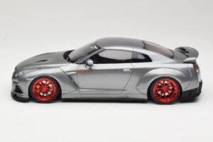 Nissan GT-R R35 Prior Design Szürke GT Spirit 1:18 GT243 Gyanta – 3. kép a 6-ből