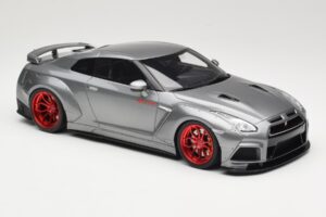 Nissan GT-R R35 Prior Design Szürke GT Spirit 1:18 GT243 Gyanta – 4. kép a 6-ből