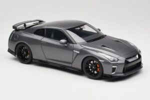 Nissan GT-R R35 Track Edition NISMO Gun Metallic MotorHelix 1:18 M83507 Fém – 6. kép a 8-ből