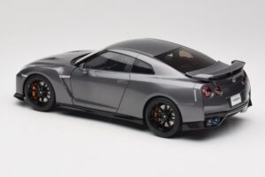 Nissan GT-R R35 Track Edition NISMO Gun Metallic MotorHelix 1:18 M83507 Fém – 7. kép a 8-ből