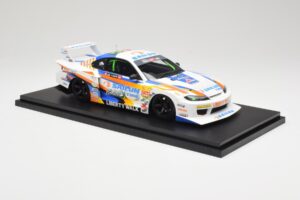 Nissan Silvia S15 LB-Super Silhouette #555 Formula Drift Japan 2023 TopSpeed 1:18 TS0586 Gyanta – 4. kép a 6-ből