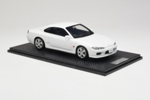 Nissan Silvia S15 Spec-S Fehér Cracked Plexi One Model 1:18 REMC034 Fém – 4. kép a 7-ből