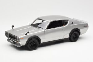 Nissan Skyline 2000 GT-R KPGC110 Ezüst Kyosho 1:18 08255S Fém