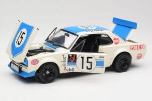 Nissan Skyline 2000GT-R KPGC10 #15 K. Takahashi Nissan Works JTCC 1972 Kyosho 1:18 08122B Fém – 2. kép a 8-ből