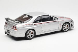 Nissan Skyline GT-R R33 R-Tune Ezüst AUTOart 1:18 77326 Fém – 3. kép a 8-ből