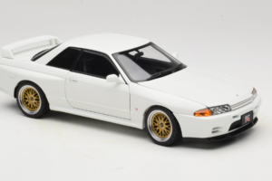 Nissan Skyline GT-R R32 V-Spec II Tuned Crystal White AUTOart 1:18 77416 Fém – 6. kép a 8-ből
