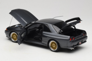 Nissan Skyline GT-R R32 V-Spec II Tuned Gun Grey Metallic AUTOart 1:18 77417 Fém – 5. kép a 8-ből