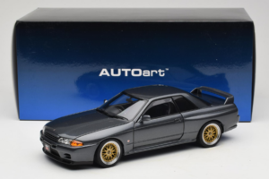 Nissan Skyline GT-R R32 V-Spec II Tuned Gun Grey Metallic AUTOart 1:18 77417 Fém – 8. kép a 8-ből