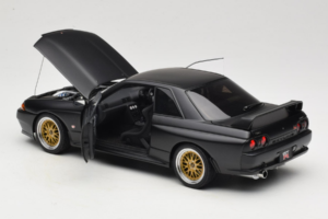 Nissan Skyline GT-R R32 V-Spec II Tuned Version Matt Black AUTOart 1:18 77418 Fém – 5. kép a 8-ből