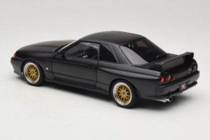 Nissan Skyline GT-R R32 V-Spec II Tuned Version Matt Black AUTOart 1:18 77418 Fém – 7. kép a 8-ből