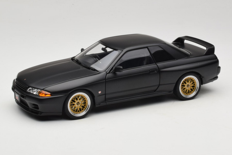 Nissan Skyline GT-R R32 V-Spec II Tuned Version Matt Black AUTOart 1:18 77418 Fém