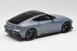 Nissan Z RZ34 NISMO Stealth Szürke GT Spirit 1:18 GT484 Gyanta – 2. kép a 6-ből