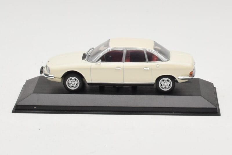 NSU Ro80 Fehér Minichamps 1:43 NUS001 Fém