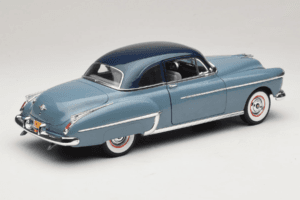 Oldsmobile 88 Kék Grease Auto World 1:18 AWSS103/06 Fém – 3. kép a 8-ből