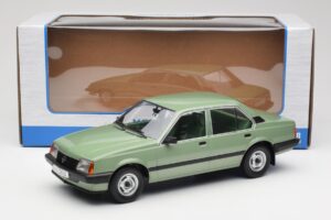 Opel Ascona C Metallic Light Green MCG 1:18 MCG18458 Fém – 6. kép a 6-ből