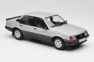 Opel Ascona C SR Ezüst MCG 1:18 MCG18460 Fém – 4. kép a 6-ből