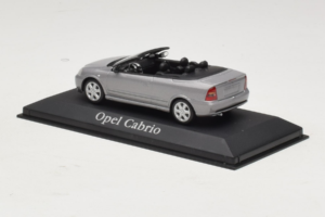 Opel Astra G Kabrió Grey Metallic Minichamps 1:43 ASTRA001 Fém – 3. kép a 4-ből