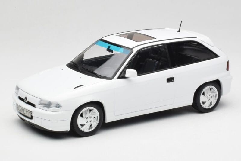 Opel Astra F GSi Blanc Casablanca Norev 1:18 183673 Fém