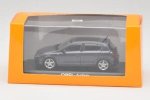 Opel Astra H Szürke Minichamps 1:43 B24910027A Fém – 4. kép a 4-ből