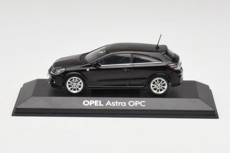 Opel Astra H OPC Fekete Minichamps 1:43 90399890 Fém