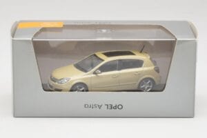 Opel Astra H Sárga Metál Minichamps 1:43 403043003 Fém – 4. kép a 4-ből