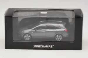 Opel Astra J Sports Tourer Minichamps 1:43 400049014 Fém – 4. kép a 4-ből