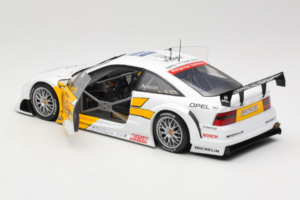 Opel Calibra V6 #21 N. Amorim DTM 1995 UT Models 1:18 180954221 Fém – 5. kép a 8-ből