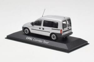 Opel Combo C Ezüst Minichamps 1:43 COMBO001 Fém – 3. kép a 4-ből