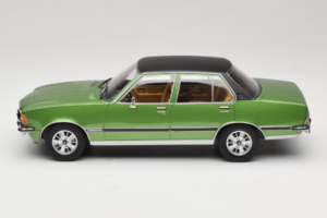 Opel Commodore B Zöld MCG 1:18 MCG18565 Fém – 3. kép a 6-ből