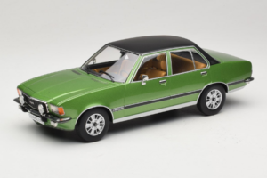 Opel Commodore B Zöld MCG 1:18 MCG18565 Fém