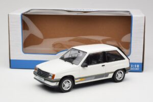 Opel Corsa A Sprint Fehér MCG 1:18 MCG18432 Fém – 6. kép a 6-ből