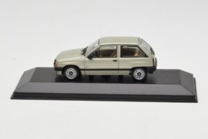 Opel Corsa A Swing Zöld Minichamps 1:43 400045002 Fém