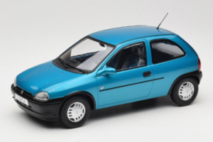 Opel Corsa B Blue Metallic MCG 1:18 MCG18514 Fém