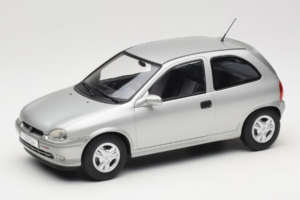 Opel Corsa B Grey Metallic MCG 1:18 MCG18515 Fém