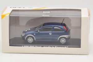 Opel Corsa C 1.5M Made in Eisenach Minichamps 1:43 OPEL003 Fém – 4. kép a 4-ből