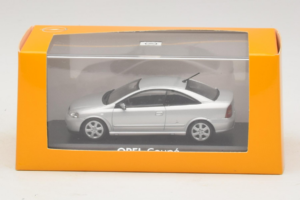 Opel Coupe Bertone Ezüst Minichamps 1:43 B24910027 Fém – 4. kép a 4-ből