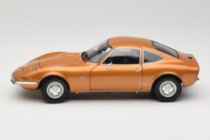 Opel GT Arany Minichamps 1:18 180049025 Fém – 4. kép a 8-ből