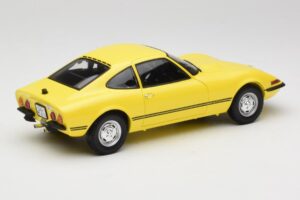 Opel GT/J Sárga Minichamps 1:18 180049021 Fém – 3. kép a 8-ből